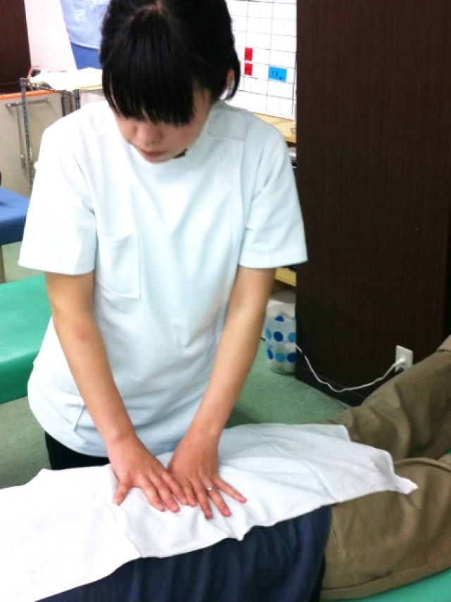 腰の施術　腰痛治療＠名古屋市東区、ぎっくり腰、腰部ヘルニア、坐骨神経痛